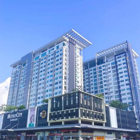 Rayyan Condominium @ Metrocity Square Kuching Luaran gambar