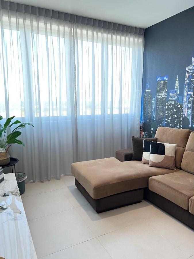 Rayyan Condominium @ Metrocity Square Kuching Luaran gambar